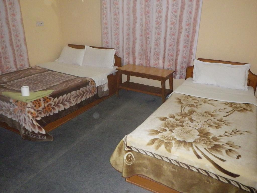 Green Tara Hotel Pokhara Oda fotoğraf