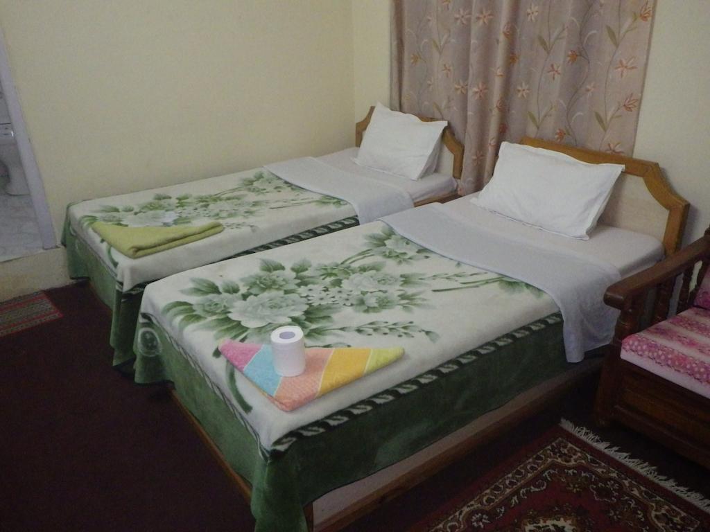 Green Tara Hotel Pokhara Oda fotoğraf