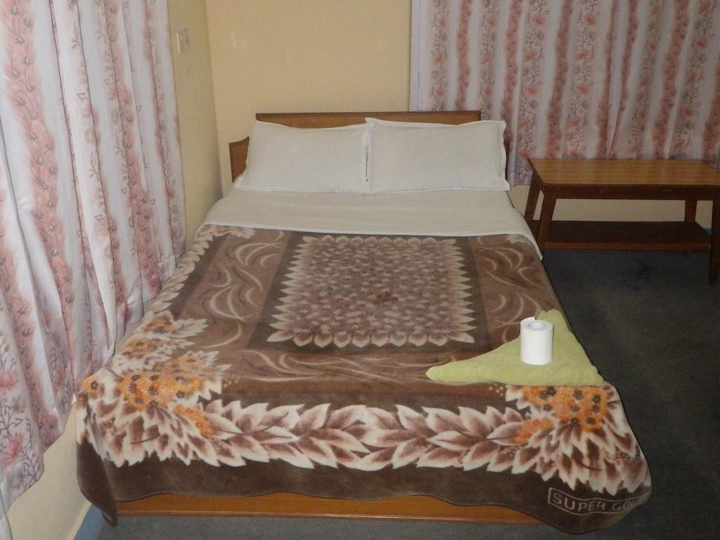 Green Tara Hotel Pokhara Oda fotoğraf