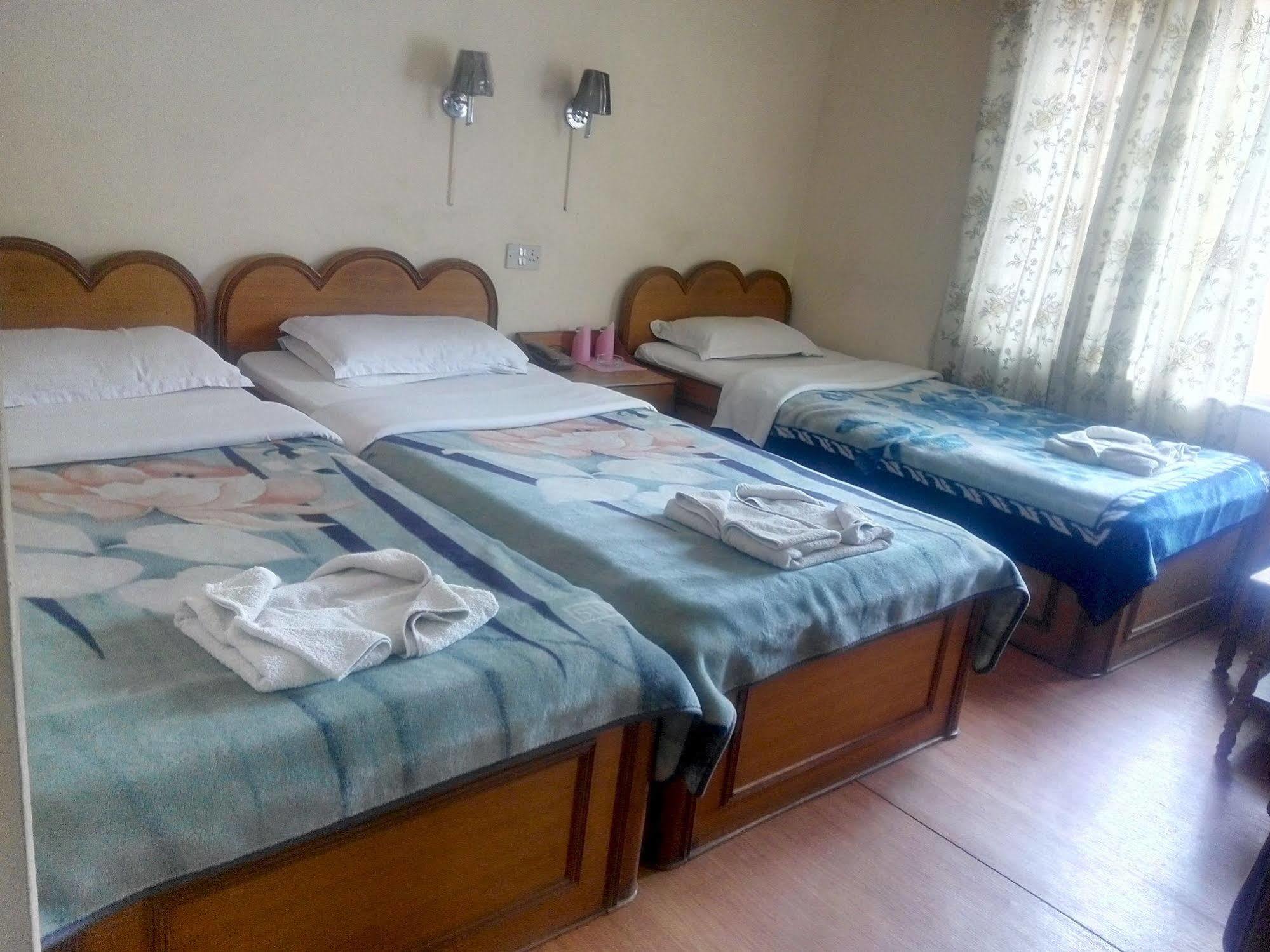 Green Tara Hotel Pokhara Dış mekan fotoğraf