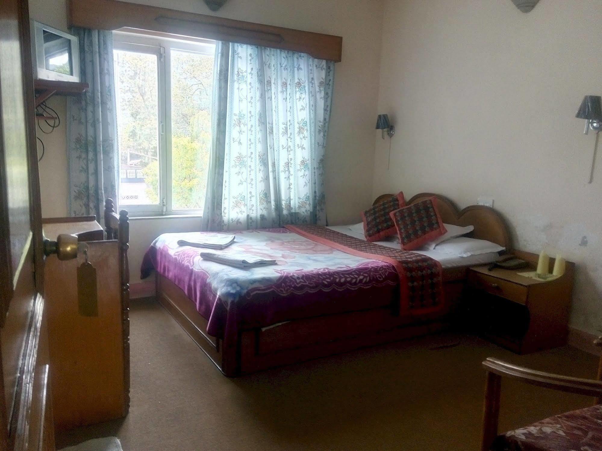 Green Tara Hotel Pokhara Dış mekan fotoğraf