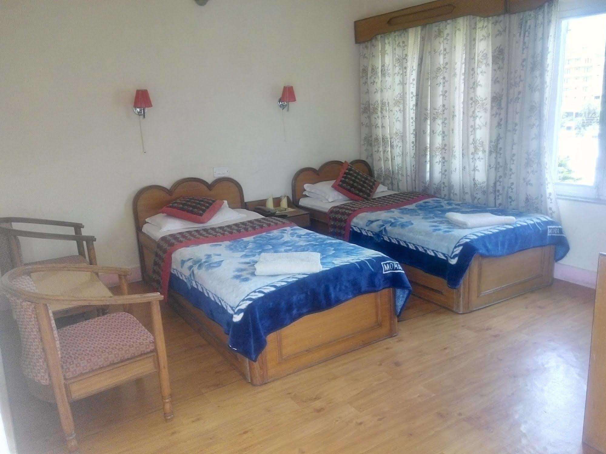 Green Tara Hotel Pokhara Dış mekan fotoğraf
